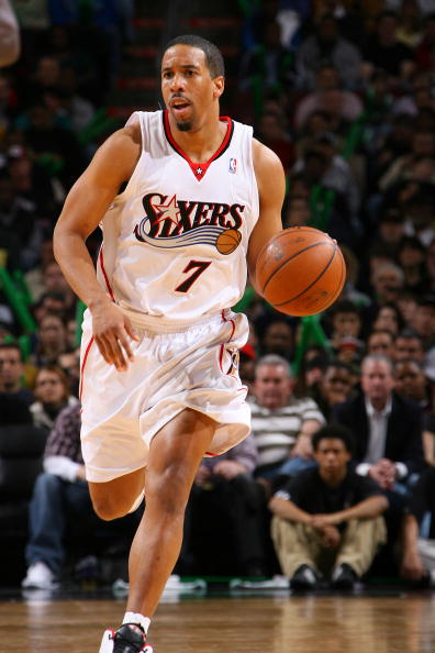 地位如何 地位如何