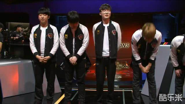 彩的配合再 彩的配合再