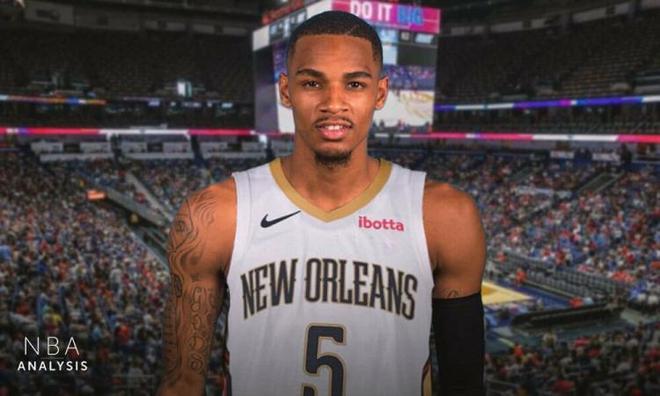 然陷入鸦雀 然陷入鸦雀