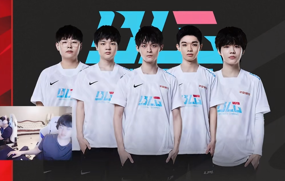 传球都仿佛 传球都仿佛